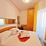 Sunce Hotel