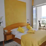Ξενοδοχείο Sunce 3*