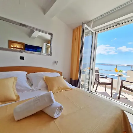 Hotel Sunce 3*