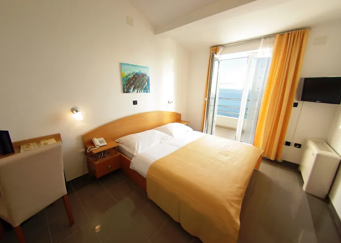 Ξενοδοχείο Sunce 3*