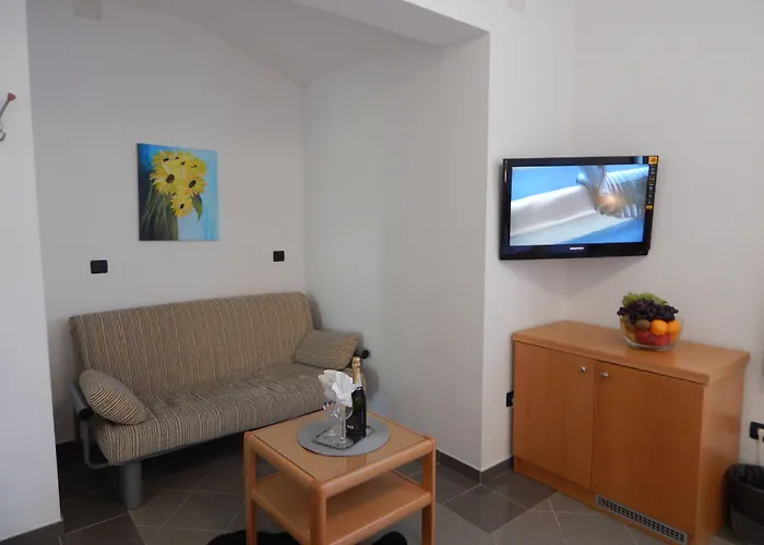 Sunce Ποντστράνα