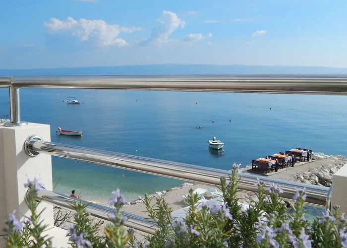 Sunce 3* Podstrana